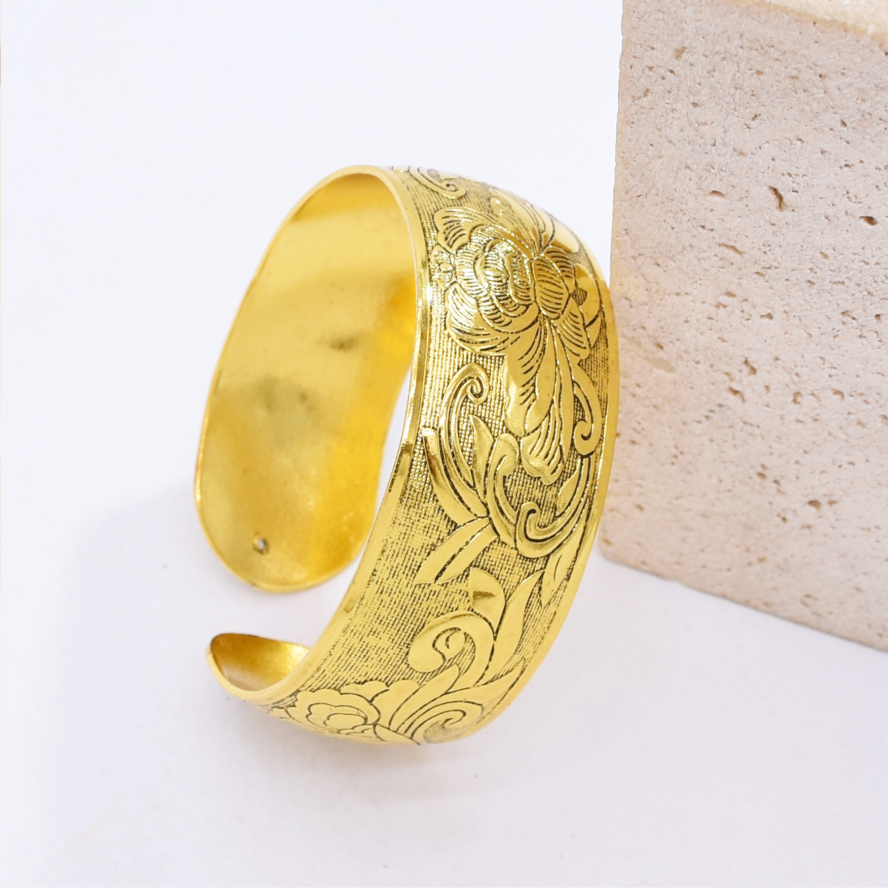 Vintage Golden Tibetan Silvery - Ethnic Fashion Pakistan recensie en prijs