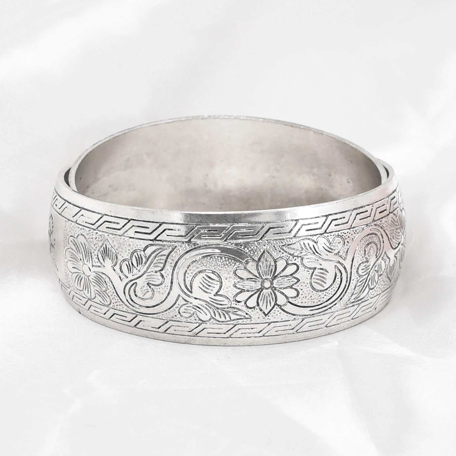 Vintage Golden Tibetan Silvery - Ethnic Fashion Pakistan recensie en prijs