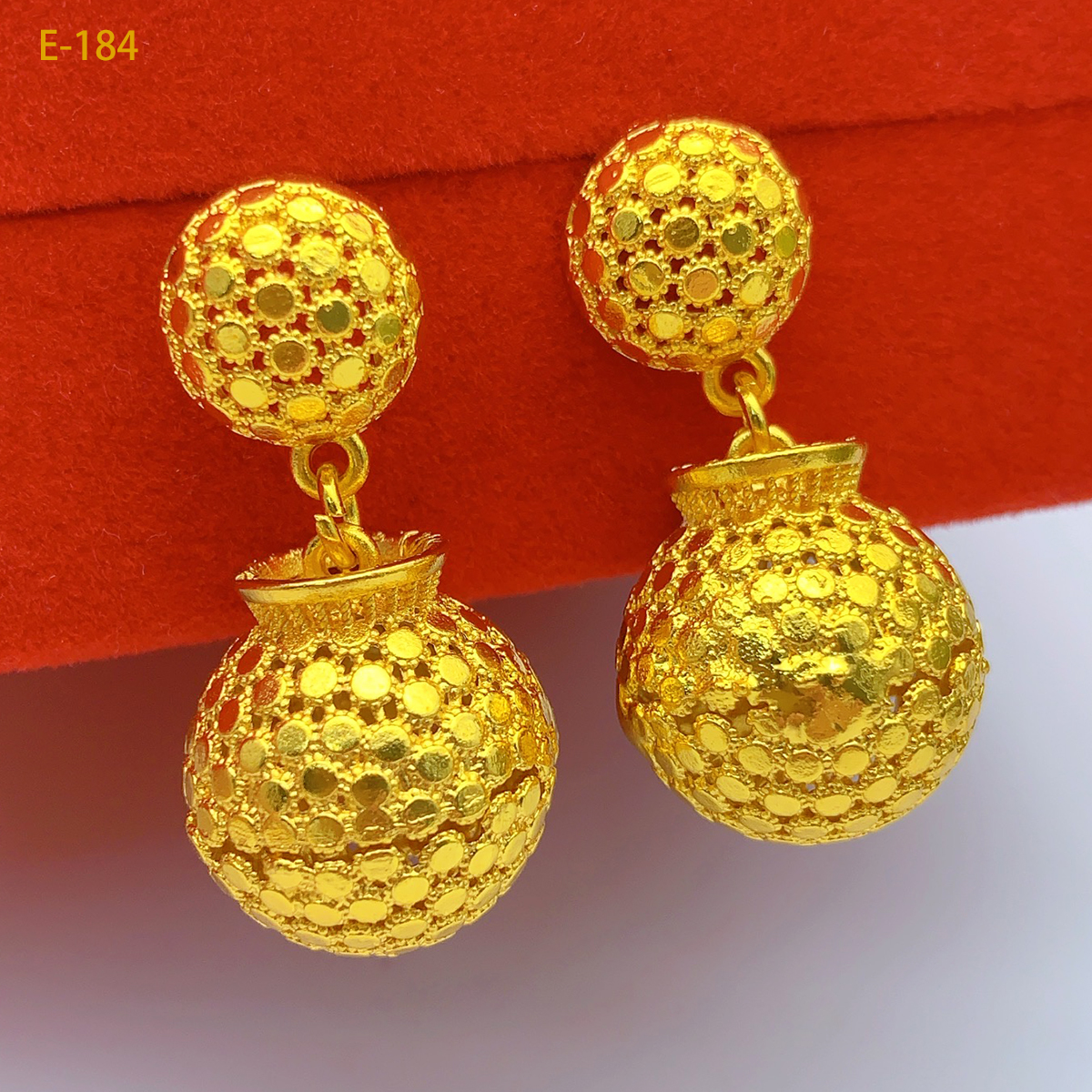 Indian Ball Earrings For Women - Ethnic Fashion Dubai recensie en prijs