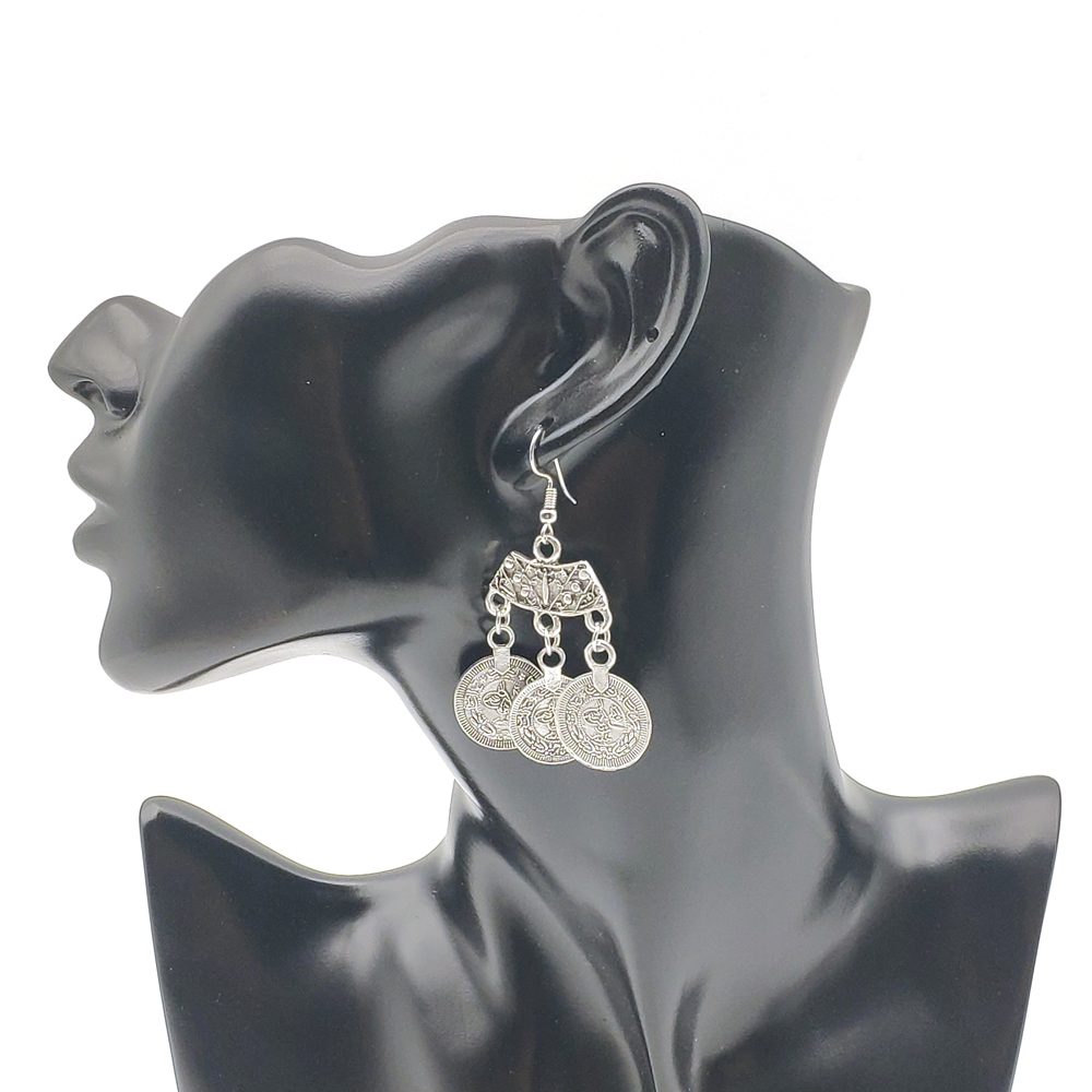 Vintage Silvery 3 Coins Pendan - Ethnic Fashion Pakistan recensie en prijs