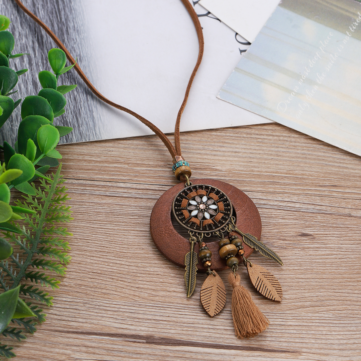 Retro Ethnic Round Wooden Long - Ethnic Fashion Wear For Women recensie en prijs