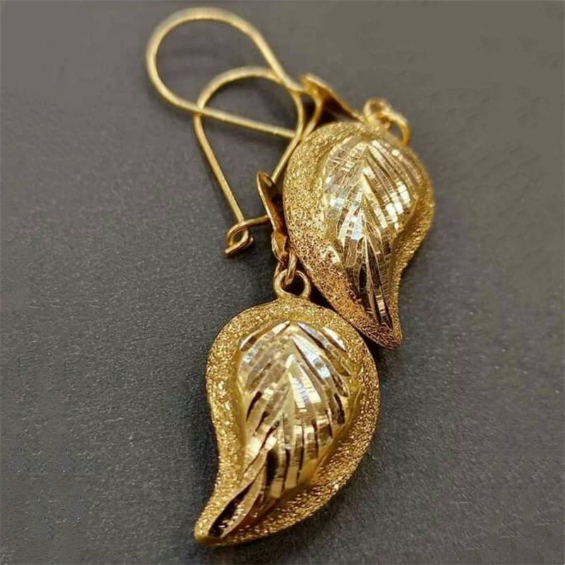 Ethnic Gold Color Dangle Women - Ethnic Fashion Wear For Women recensie en prijs